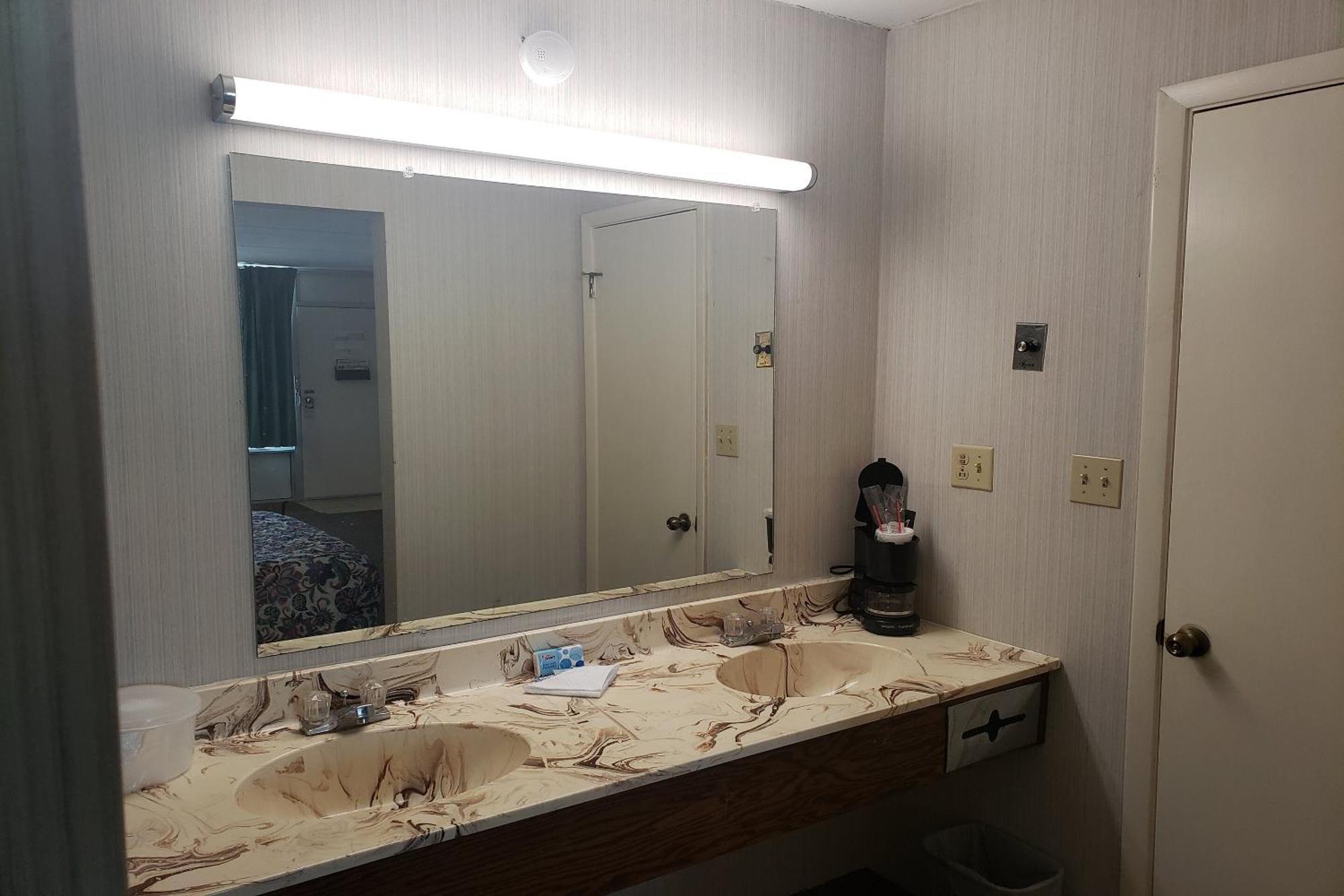 Oyo Hotel Whitely City Hwy 27 Ky Whitley City Zewnętrze zdjęcie